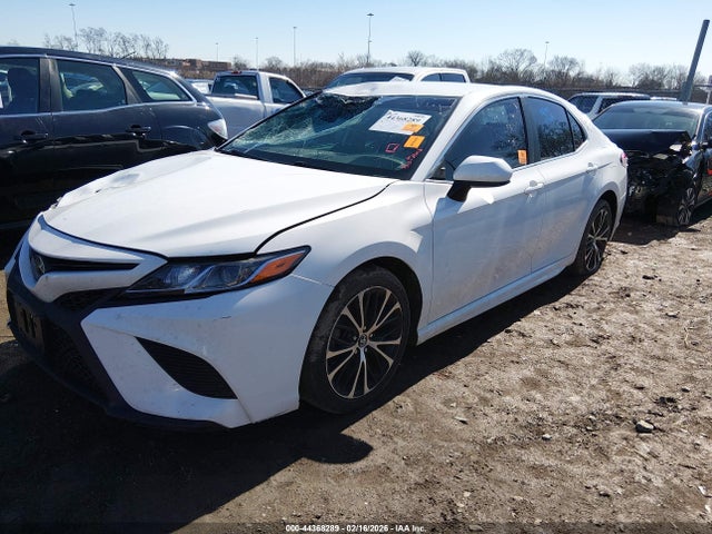 2020 TOYOTA CAMRY 4T1G11AK6LU328923 Photo 1