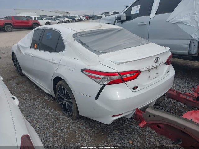 2020 TOYOTA CAMRY 4T1G11AK6LU328923 Photo 2