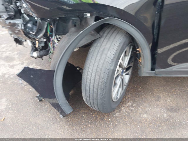 1FMCU0H60NUB88900 Ford ESCAPE SEL