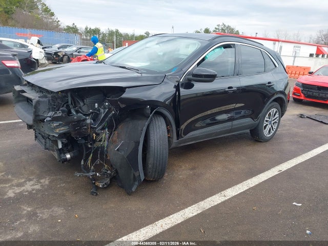 1FMCU0H60NUB88900 Ford ESCAPE SEL