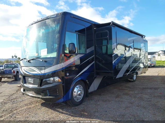 Ford F53 2019 1F66F5DY0K0A00639 Image 2