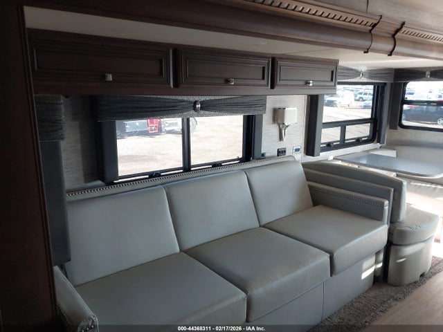 Ford F53 2019 1F66F5DY0K0A00639 Image 14