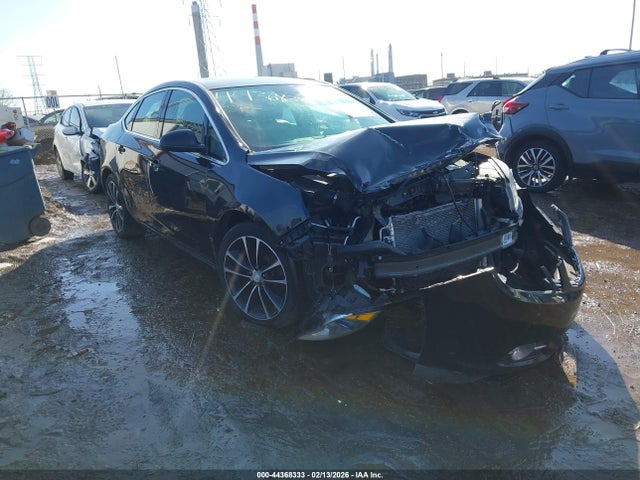 44368333 :رقم المزاد ، 1G4PW5SK3G4137215 vin ، 2016 Buick Verano Sport Touring Group مزاد بيع