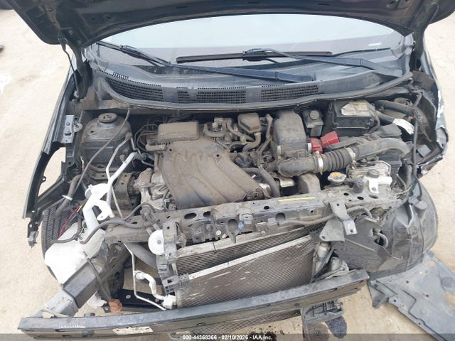 3N1CN7AP6HL827943 Nissan Versa 1.6 Sv