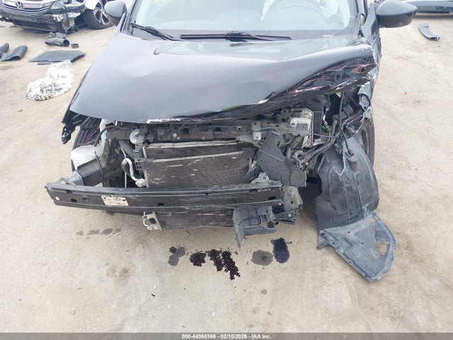 3N1CN7AP6HL827943 Nissan Versa 1.6 Sv