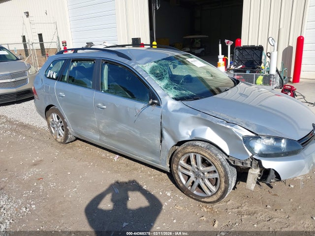 3VWPL7AJ8EM625530 Volkswagen Jetta Sportwagen 2.0l Tdi