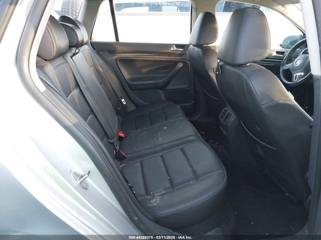 3VWPL7AJ8EM625530 Volkswagen Jetta Sportwagen 2.0l Tdi