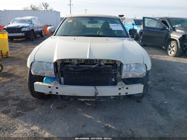 Продажа на аукционе авто 2007 Chrysler 300 Touring, vin: 2C3KA53G87H629835, номер лота: 44368389