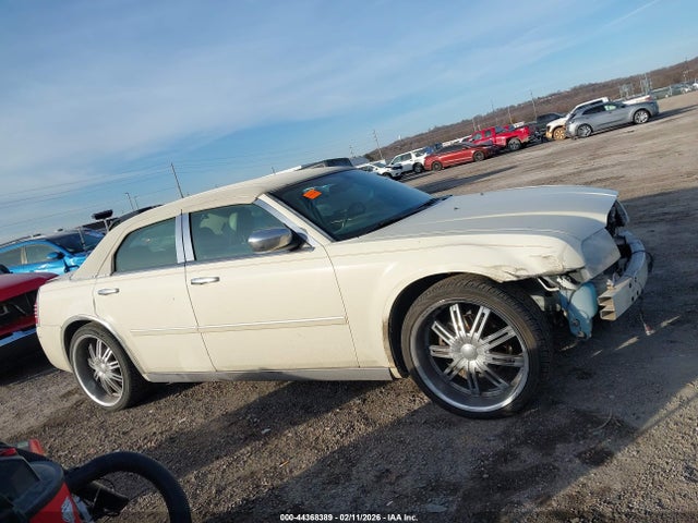 Продажа на аукционе авто 2007 Chrysler 300 Touring, vin: 2C3KA53G87H629835, номер лота: 44368389