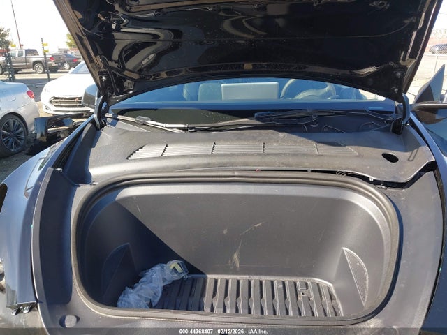2023 TESLA MODEL Y 7SAYGDEE0PA092085 Photo 9
