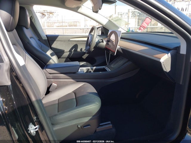 2023 TESLA MODEL Y 7SAYGDEE0PA092085 Photo 4