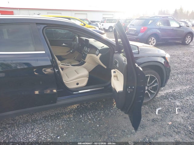 WDCTG4GB0HJ328686 Mercedes-Benz Gla 250 4matic