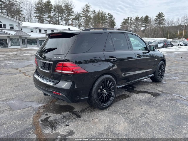 2017 MERCEDES-BENZ AMG GLE 43 4JGDA6EB2HA938501 Photo 3