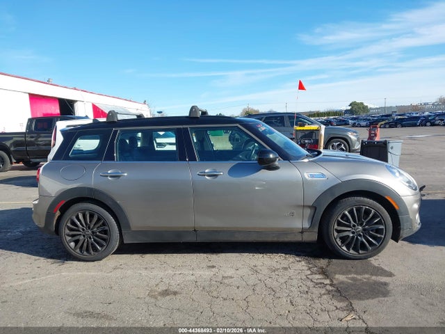 Mini Clubman Cooper S 2018 WMWLU5C55J2F24756 Image 13