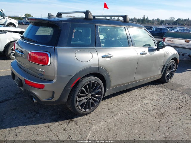 2018 MINI CLUBMAN WMWLU5C55J2F24756 Photo 3