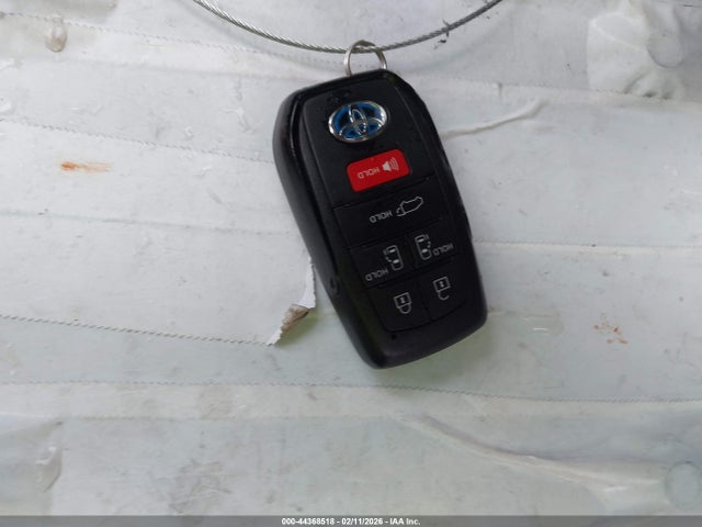 Toyota SIENNA XLE 2021 5TDYRKEC4MS020469 Image 11