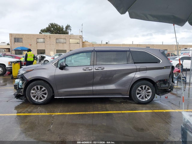 Toyota SIENNA XLE 2021 5TDYRKEC4MS020469 Image 15