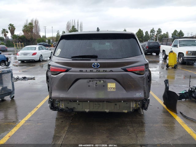 Toyota SIENNA XLE 2021 5TDYRKEC4MS020469 Image 17
