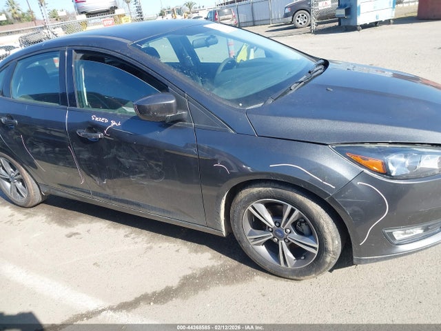 Ford FOCUS SE 2018 1FADP3F22JL271252 Image 6