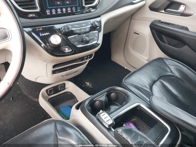 2C4RC1N71JR213413 Chrysler Pacifica Hybrid Limited