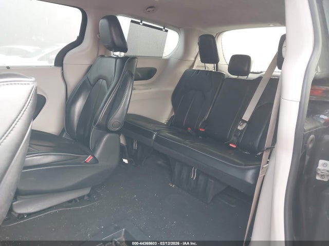 2C4RC1N71JR213413 Chrysler Pacifica Hybrid Limited