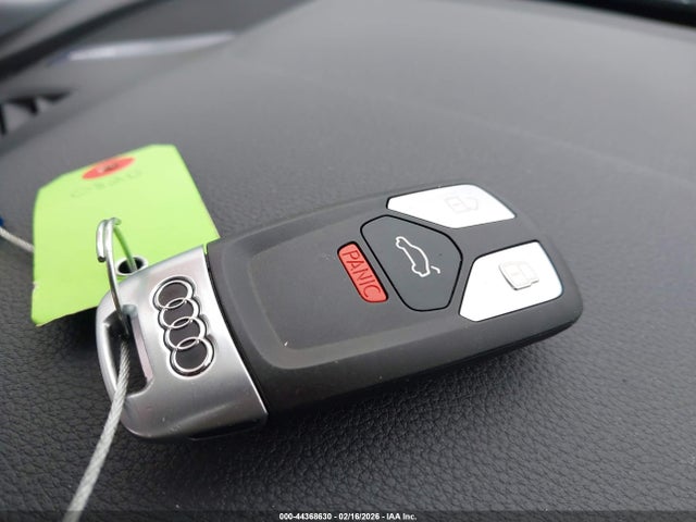 2018 AUDI A4 WAUENAF46JN010184 Photo 10