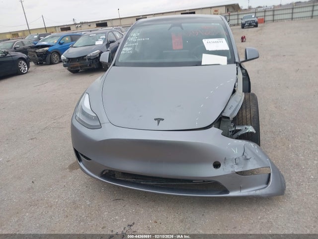 7SAYGDED9SF319678 Tesla Model Y Long Range Dual Motor Rear-wheel Drive