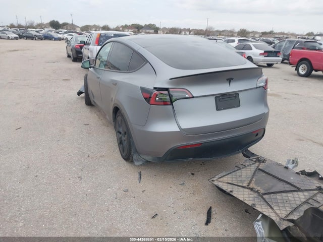 7SAYGDED9SF319678 Tesla Model Y Long Range Dual Motor Rear-wheel Drive