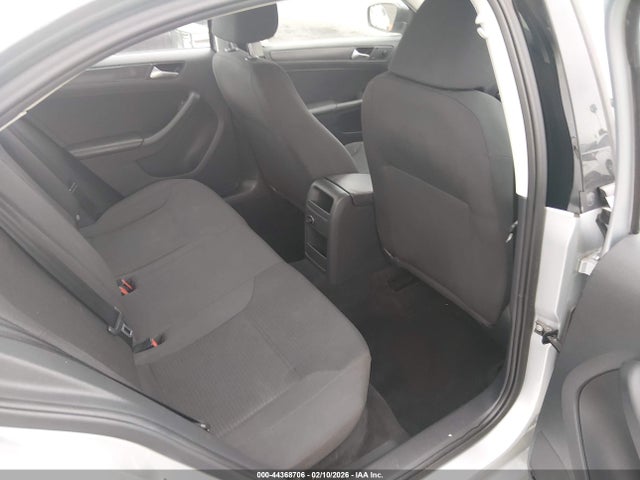 3VW2K7AJ1FM249493 Volkswagen Jetta 2.0l S