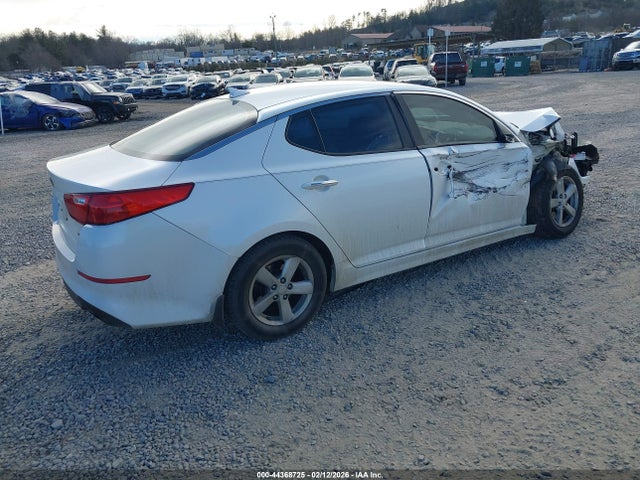 KNAGM4A74F5626682 KIA Optima Lx