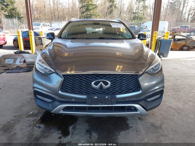 SJKCH5CR7HA028488 Infiniti Qx30 Premium