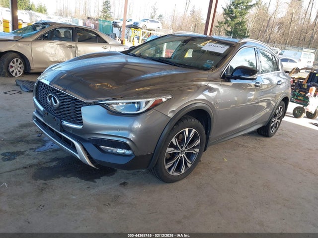 SJKCH5CR7HA028488 Infiniti Qx30 Premium