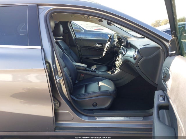 2015 MERCEDES-BENZ GLA 250 WDCTG4EB5FJ182639 Photo 4