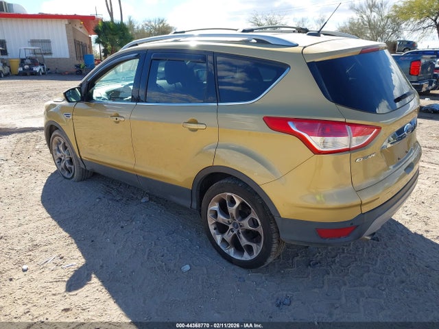 1FMCU0J9XEUE22206 Ford Escape Titanium