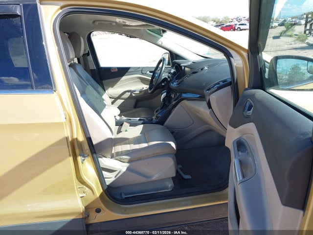 1FMCU0J9XEUE22206 Ford Escape Titanium