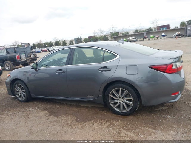 JTHBW1GG7G2120455 Lexus ES 300H