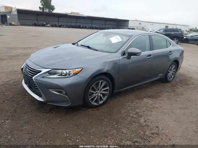 JTHBW1GG7G2120455 Lexus ES 300H