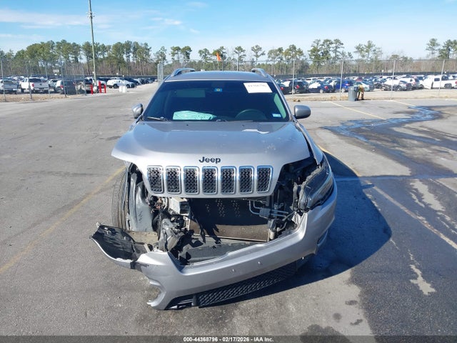 44368796 :رقم المزاد ، 1C4PJLCB3KD220710 vin ، 2019 Jeep Cherokee Latitude Fwd مزاد بيع