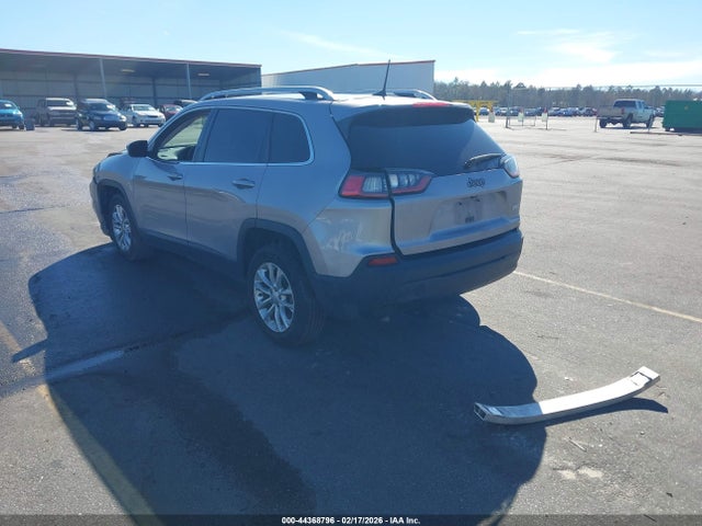 44368796 :رقم المزاد ، 1C4PJLCB3KD220710 vin ، 2019 Jeep Cherokee Latitude Fwd مزاد بيع