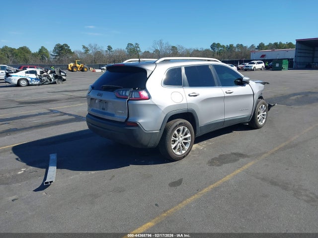 44368796 :رقم المزاد ، 1C4PJLCB3KD220710 vin ، 2019 Jeep Cherokee Latitude Fwd مزاد بيع