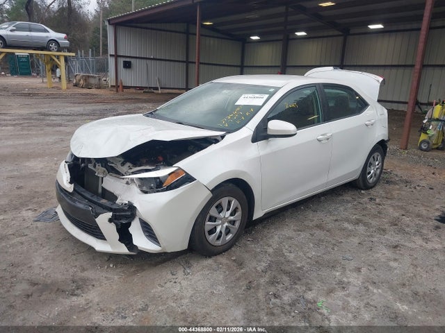 Toyota Corolla Le Eco 2015 5YFBPRHE1FP247647 Image 2