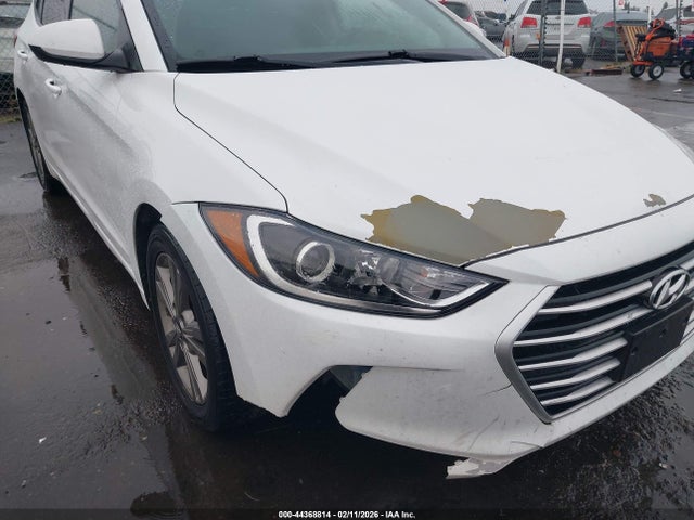 5NPD84LF0JH332624 Hyundai ELANTRA SEL
