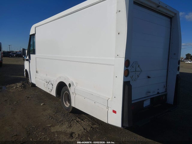 JALB4T177E7W00215 Isuzu Commercial Van