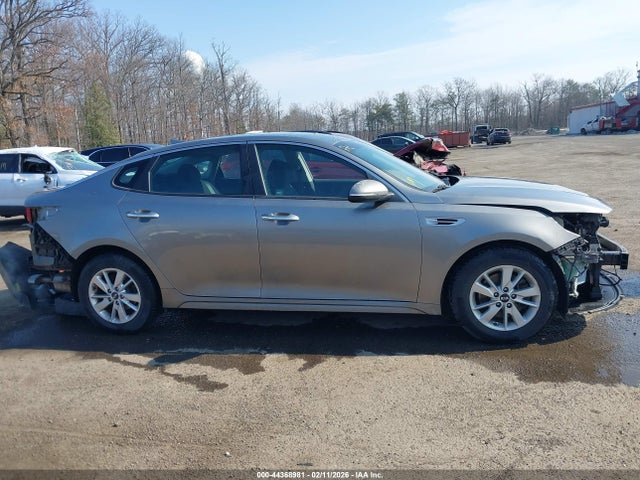 Продаж на аукціоні авто 2018 Kia Optima Lx, vin: 5XXGT4L39JG218392, номер лоту: 44368981