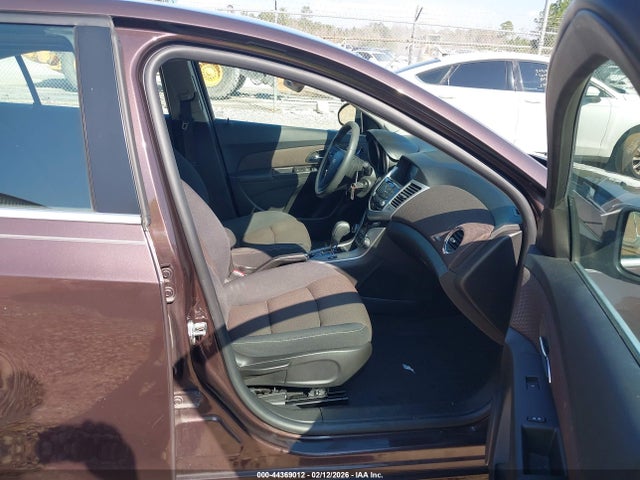 1G1PC5SB8F7279515 Chevrolet Cruze 1lt Auto