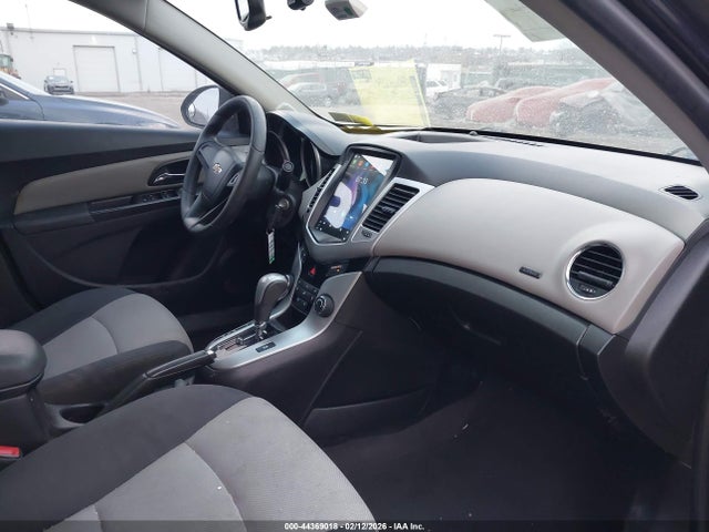 1G1PA5SH6E7475025 Chevrolet Cruze Ls Auto