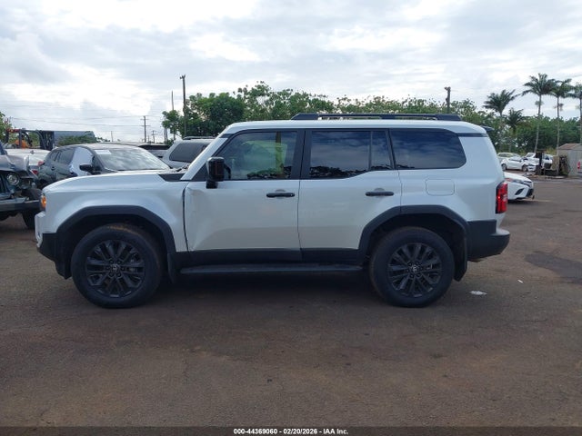 Toyota Land Cruiser 2025 JTEABFAJ9S5013923 Image 14