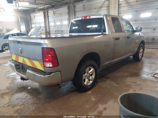 Продажа на аукционе авто 2022 Ram 1500 Classic Tradesman  4x4 6'4 Box, vin: 1C6RR7FG2NS199517, номер лота: 44369084
