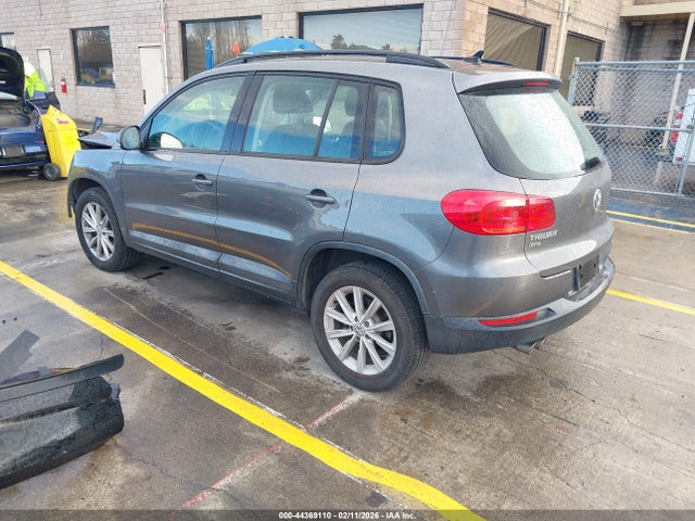 WVGAV7AX8HK051087 Volkswagen Tiguan 2.0t/2.0t S