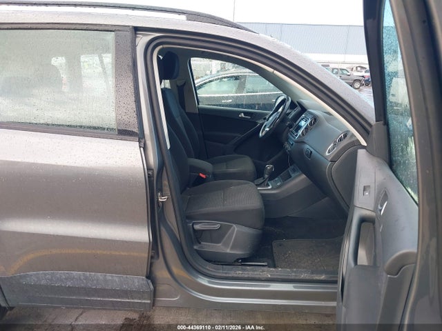 WVGAV7AX8HK051087 Volkswagen Tiguan 2.0t/2.0t S